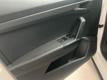 Seat arona interior(6)