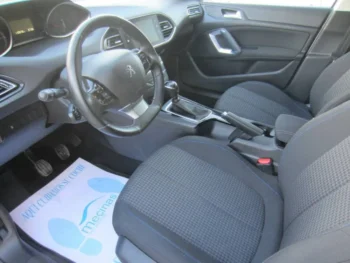 Peugeot 308 1