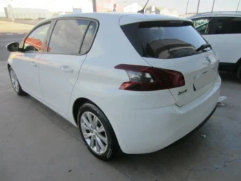 Peugeot 308 6 (1)