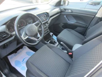 Volkswagen tcross 9