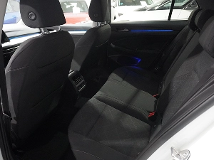 Volkswagen golf 8 01